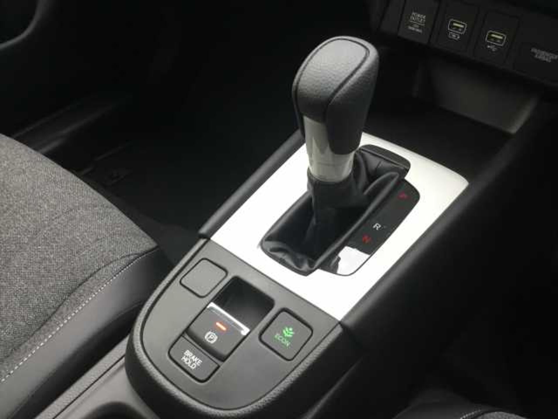 Honda Jazz Hybrid 1.5 i-MMD Hybrid SR 5dr eCVT 