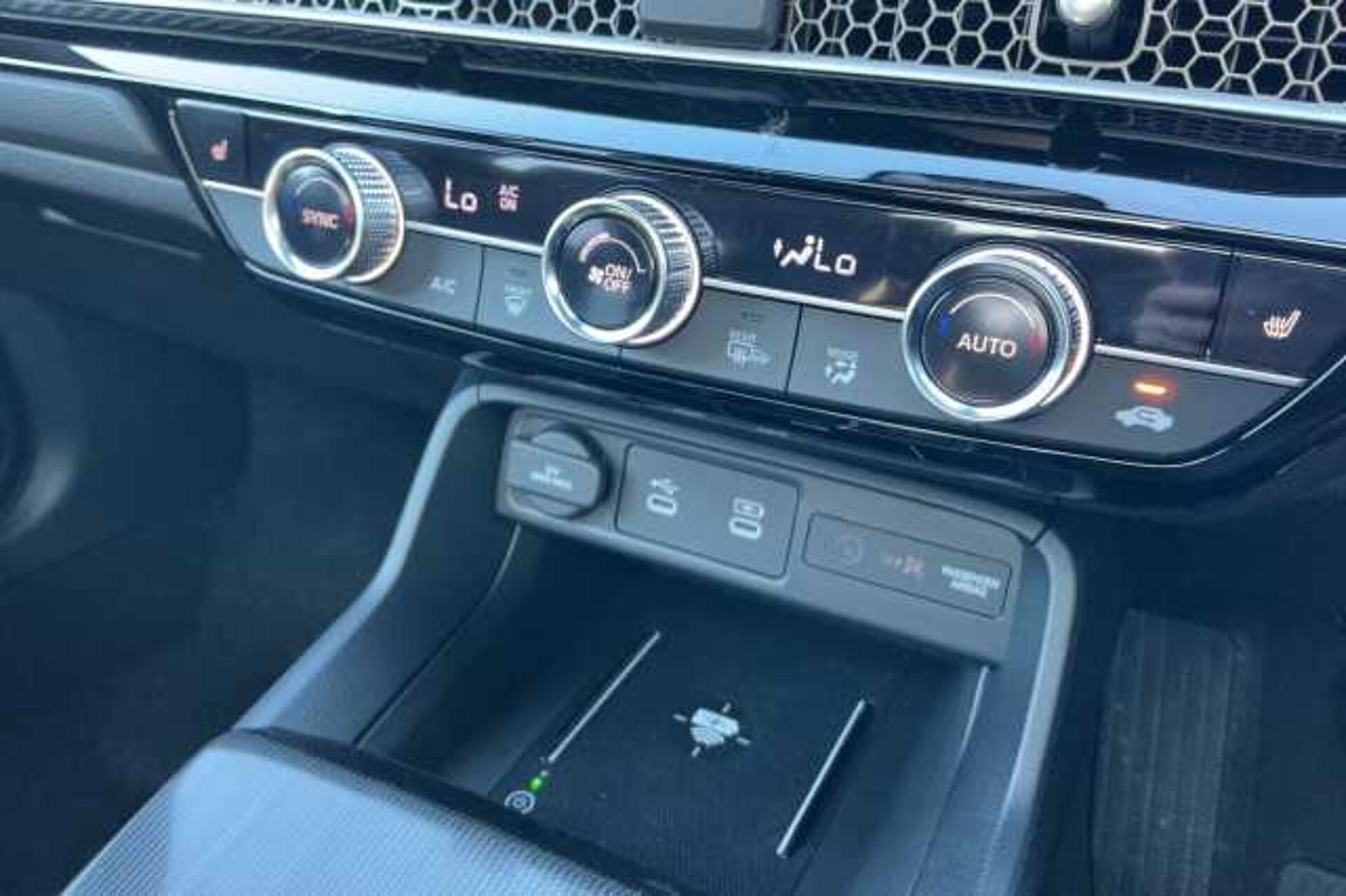 Honda Civic Hybrid 2.0 eHEV Advance 5dr CVT 