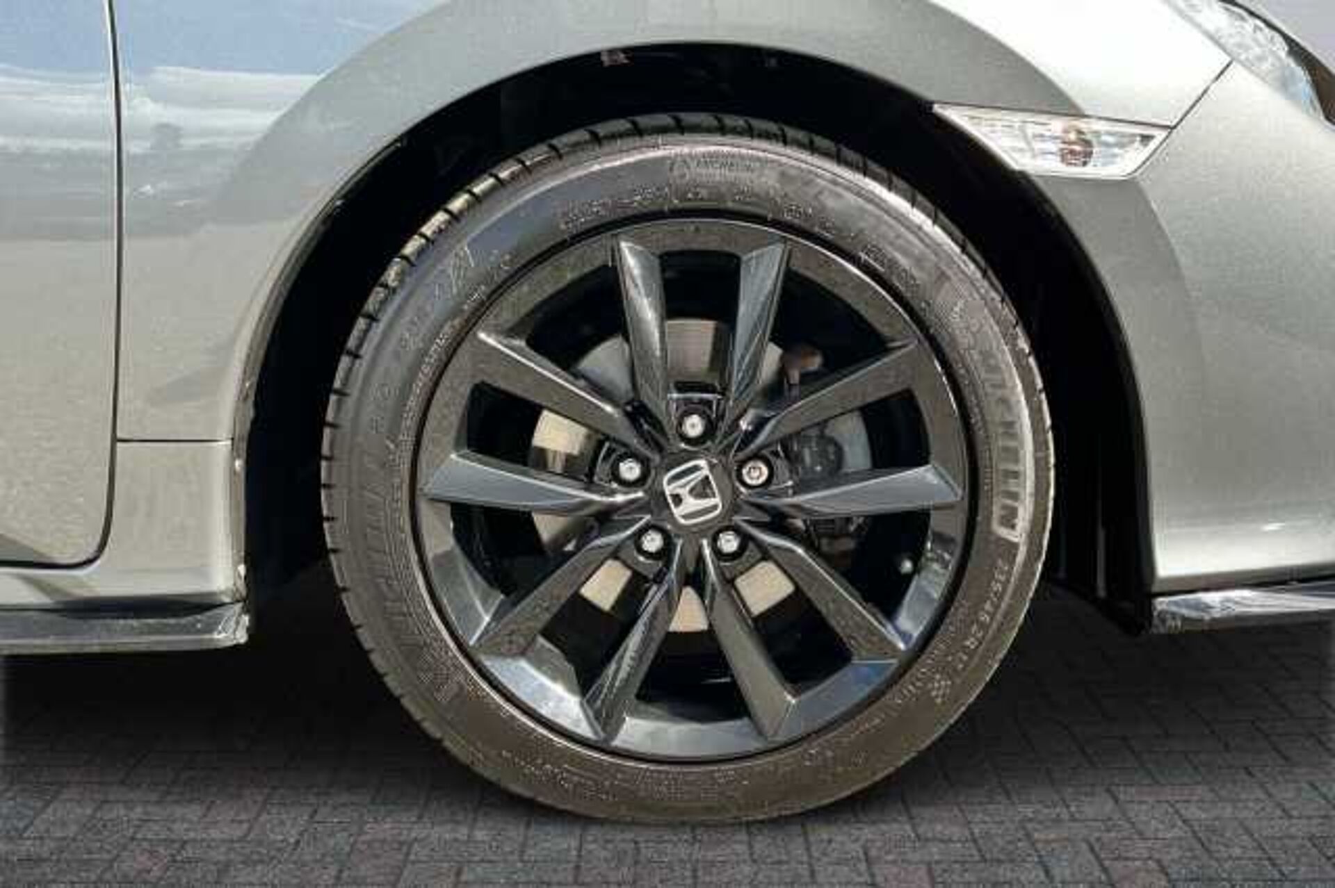 Honda Civic 1.5 VTEC Turbo Sport 5dr CVT 