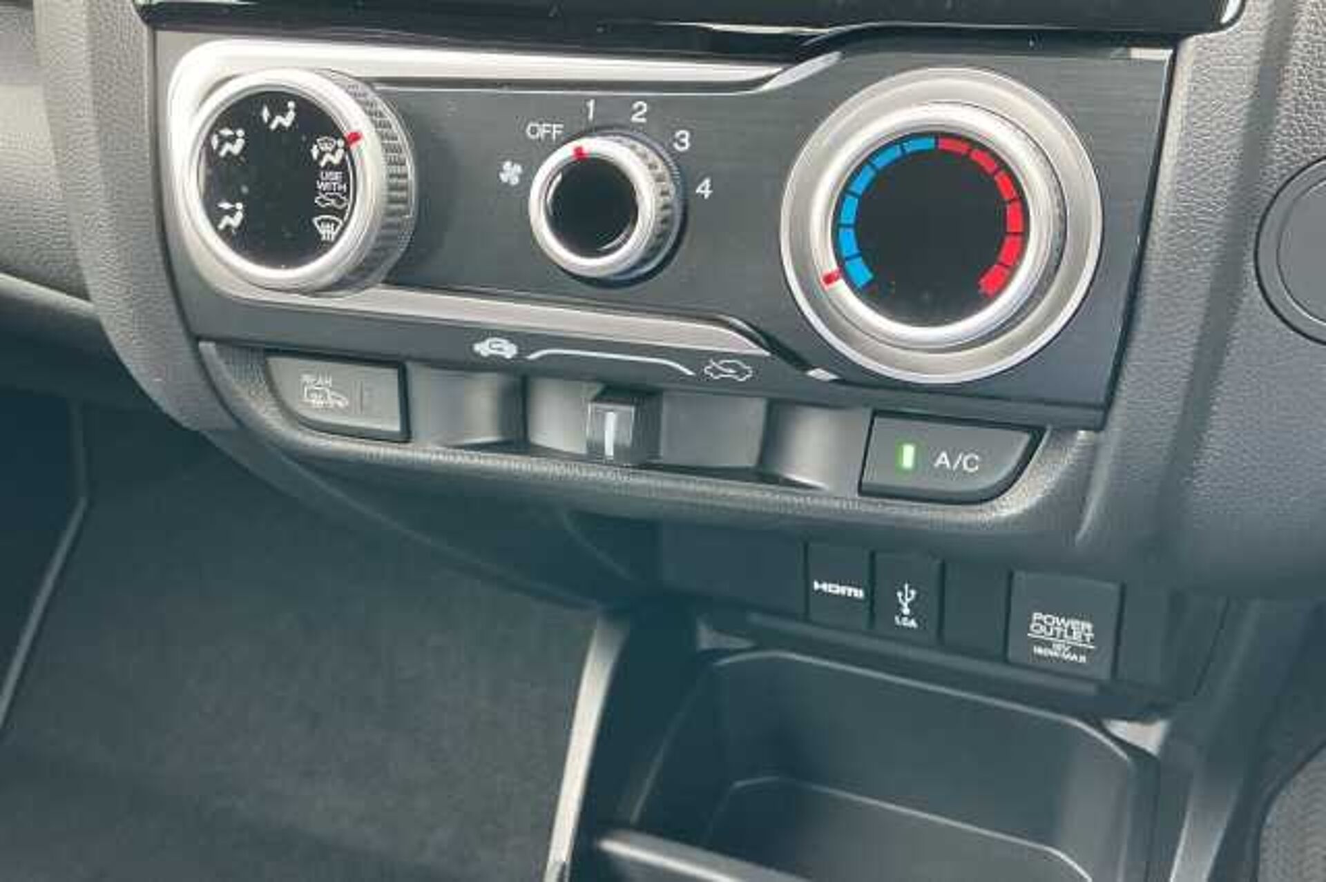 Honda Jazz 1.5 i-VTEC Sport 5dr 